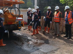 Pemkab Probolinggo Tambah Truk Alpomain Percepat Perbaikan Jalan Rusak