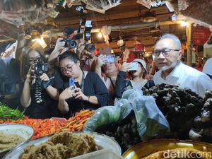 Kemendag Ungkap Biang Kerok Cabai Masih Mahal Kemendag Ungkap Biang Kerok Cabai Masih Mahal