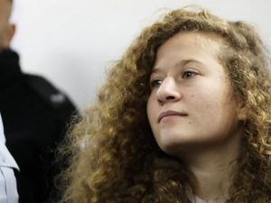 Siapa Ahed Tamimi, Aktivis Palestina yang Dibebaskan Israel? Siapa Ahed Tamimi, Aktivis Palestina yang Dibebaskan Israel?
