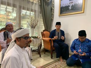 AHY dan Syahrial Demokrat Sambangi Kediaman Eks Rais Syuriah PWNU DKI