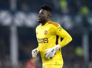 Saran Alisson buat Onana yang Kesulitan di MU: Sabar