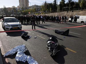 Horor Penembakan di Yerusalem Tewaskan 3 Orang, Belasan Lainnya Luka