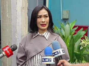 Iis Dahlia Menolak saat Ditawari Jadi Caleg: Politik Itu Kejam, Makan Teman! Iis Dahlia Menolak saat Ditawari Jadi Caleg: Politik Itu Kejam, Makan Teman!