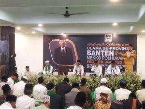Momen Warga Doakan Mahfud Jadi Wapres, Lalu Minta Kemeja Pilpres 2019 Momen Warga Doakan Mahfud Jadi Wapres, Lalu Minta Kemeja Pilpres 2019