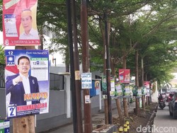Penampakan Miris Baliho Caleg Cemari Lingkungan di Makassar