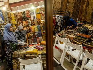 Batik Khas Nusantara Dipamerkan di Bandung