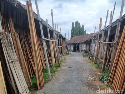 Pasar Kayu Muntilan Kini Jadi Destinasi Wisata Karena Gadis Kretek