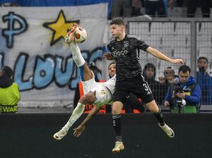 Marseille Vs Ajax: Aubameyang Bikin Gol Salto dan Hat-Trick!