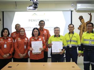 PT BSI Kembali Sabet Sertifikat Emas