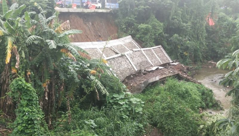 Tembok antilongsor di Cilebut, Bogor, longsor (Sholihin-detikcom)