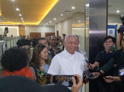 Alex Tirta Ngaku Terima Uang Tunai dari Firli Bahuri untuk Sewa Rumah