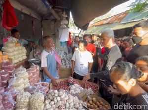 Ganjar Blusukan Pasar Kupang: Bahan Pokok Masih Naik, Harus Dikendalikan