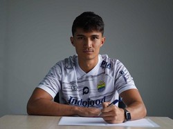 Bojan Hodak Bicara Peluang Debut Kevin Bersama Persib