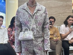 Ini Koleksi Spring/Summer 2024 Aigner, Penuh Bunga Tapi Praktis & Dinamis