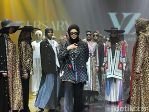 Vivi Zubedi 12 Tahun Berkarya, Jawab Tantangan Lewat Busana Motif Macan Vivi Zubedi 12 Tahun Berkarya, Jawab Tantangan Lewat Busana Motif Macan
