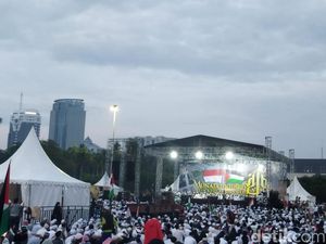 Massa Aksi Munajat 212 Doakan Palestina: Semoga Israel Dihancurkan Allah