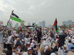 Penampakan Kawasan Monas Dipenuhi Massa Aksi Munajat 212