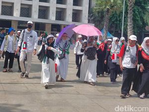 Massa Munajat Kubro 212 Padati Masjid Istiqlal Usai Aksi di Monas
