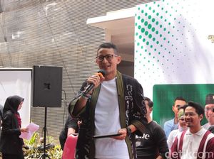 Sandiaga Target Pergerakan Wisatawan Tembus 1,2 Miliar, Kontribusi Sulsel 20% Sandiaga Target Pergerakan Wisatawan Tembus 1,2 Miliar, Kontribusi Sulsel 20%