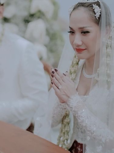 Penikahan Bunga Citra Lestari dan Tiko Aryawadhana