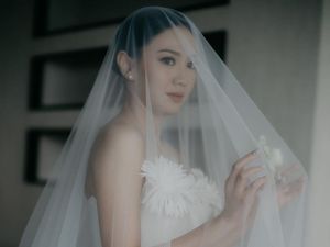 7 Pesona Shanju Pakai Gaun Putih Saat Dinikahi Jonatan Christie 7 Pesona Shanju Pakai Gaun Putih Saat Dinikahi Jonatan Christie