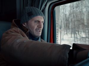 Sinopsis The Ice Road: Drama Penyelamatan di Jalur Es Mematikan Sinopsis The Ice Road: Drama Penyelamatan di Jalur Es Mematikan