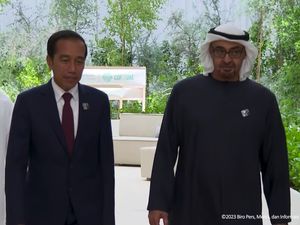 Jokowi Bahas Kerja Sama Migas-Ketenagakerjaan dengan MBZ