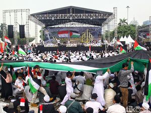 Bawaslu DKI Pantau Munajat Kubro 212 di Monas, Apa Hasilnya? Bawaslu DKI Pantau Munajat Kubro 212 di Monas, Apa Hasilnya?