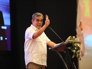 Muzani Sebut Usulan Pemakzulan Petisi 100 Tak Memenuhi Syarat Muzani Sebut Usulan Pemakzulan Petisi 100 Tak Memenuhi Syarat