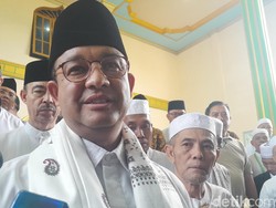 Sebut Medan Macet, Anies Janjikan Transportasi Umum Murah