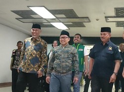 Tiba di Bandara Minangkabau, Cak Imin Diteriaki PKB Menang