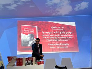 Peluncuran Biografi Jokowi Versi Bahasa Arab Buatan Bos PLN di Dubai