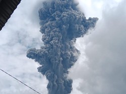 Gunung Marapi Erupsi, 11 Pendaki Tewas-12 Masih Dicari