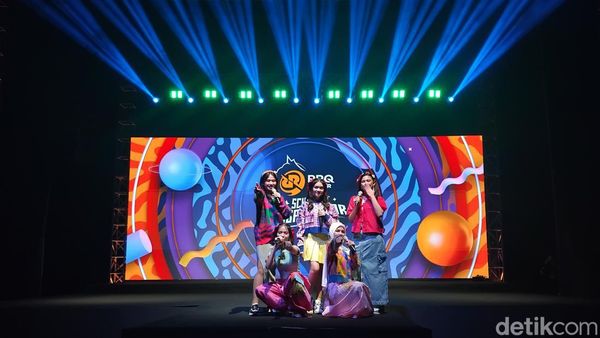 Aksi Cewek Idolamu di Final RRQ Mabar School Ambassador Season 2