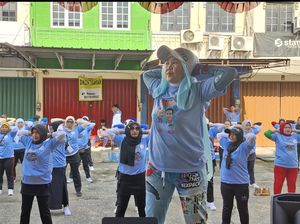 Gerakan Senam Sehat Minggu Biru Ceria Gerakan Senam Sehat Minggu Biru Ceria