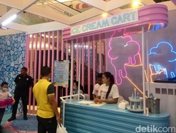 Pengunjung Happy Beli Es Krim Cuma Rp 1.200 di Laz Island Surabaya