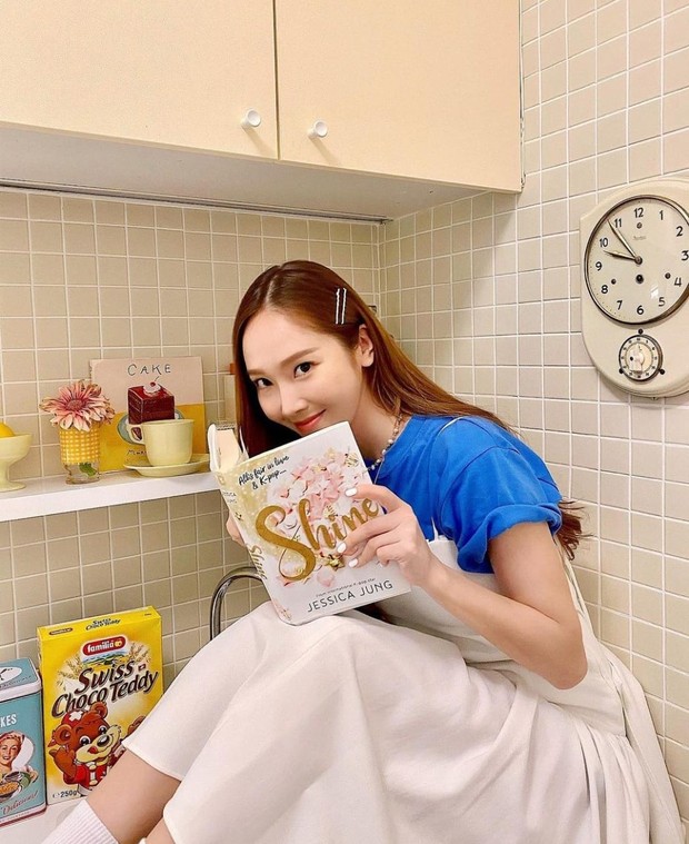 Jessica menulis novel terbaru/ foto: Instagram/@jessica.syj/ Jessica