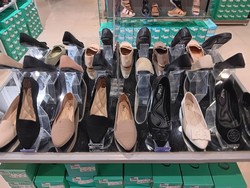 Berkah Akhir Tahun, Beli Sepatu di Transmart Full Day Sale Murah Meriah