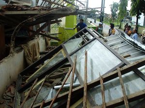Ruang Perpustakaan SDN 02 Dukuwringin Tegal Ambruk