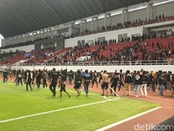 Sepakbola Indonesia: Dalam 15 Hari, Ada 3 Kerusuhan Suporter