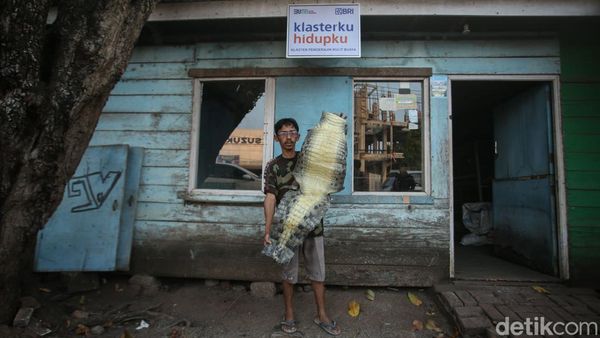 Buah Tangan Khas Merauke dari Kulit Buaya