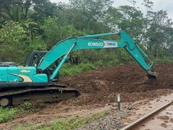 Longsor Lumpuhkan Jalur KA di Banyumas, Puluhan Perjalanan Terhambat