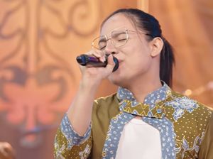 Lirik Lagu Lintang Asmoro Versi Campursari yang Dinyanyikan Fallden Lirik Lagu Lintang Asmoro Versi Campursari yang Dinyanyikan Fallden