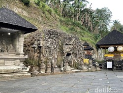 Eksplorasi Situs Goa Gajah, eh Ada Banyak Benda Bersejarah