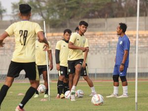 Laga Gresik United vs Persela Digelar di Stadion Supriyadi Kota Blitar