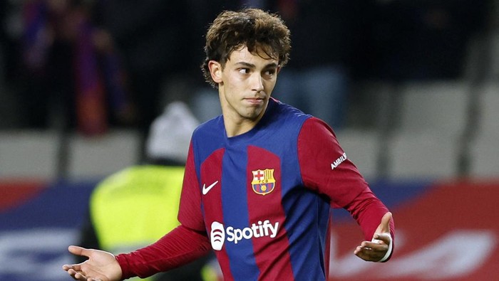Soccer Football - Spain - LaLiga - FC Barcelona v Atletico Madrid - Estadi Olimpic Lluis Companys, Barcelona, Spain - December 3, 2023 FC Barcelonas Joao Felix celebrates scoring their first goal REUTERS/Albert Gea