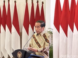 Jokowi Bandingkan Jalan Tol-Bendungan di RI dan China: Masih Jauh