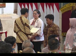 Jokowi Kaget Lihat Sertifikat Tanah Elektronik Hanya Selembar, Bisa Jadi Agunan Bank