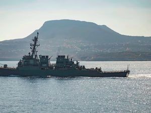 Houthi Klaim Berhasil Serang Kapal AS di Teluk Aden