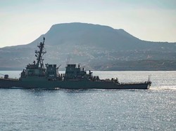 Houthi Klaim Berhasil Serang Kapal AS di Teluk Aden